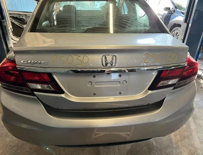 Honda Civic 2013 2014 2015 sedán tapa maletero usado OEM color plata código NH700M Foto 1 de 4