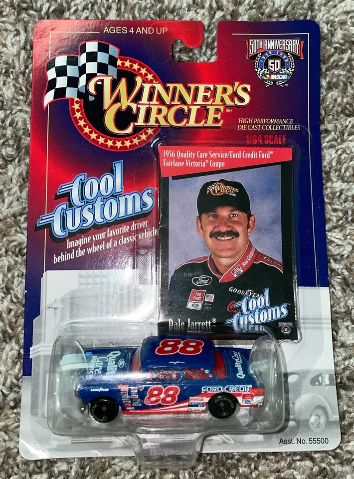 Ford Quality Care Service Winners Circle NASCAR 1/64 Diecast Dale Jarrett 1956 Foto 1 de 2