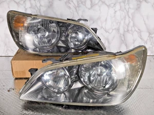 Toyota Altezza GITA SXE10 XENON HID Head Lights Lamps Lexus IS300 IS200 JDM - Picture 1 of 22