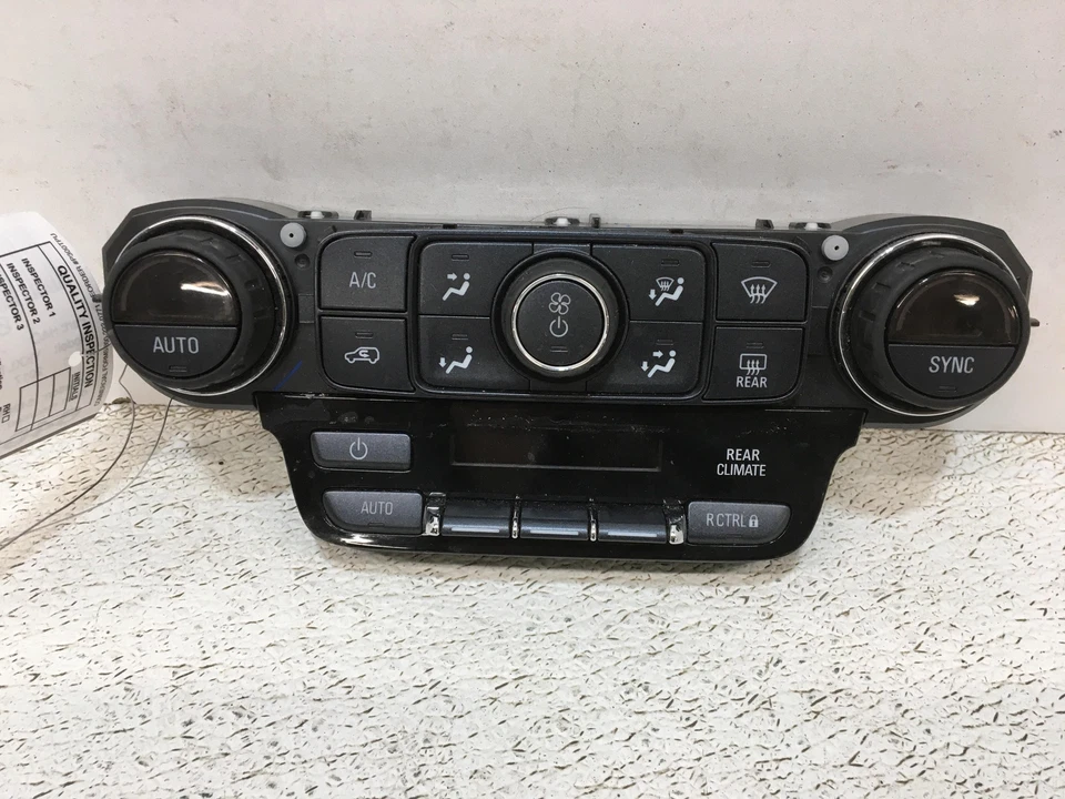 Calentador A/C Control GMC YUKON XL 1500 17 18 19 20 Foto 1 de 2