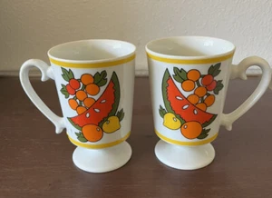 Set of 2 Vtg 60's/70's Retro Fruit Pedestal Coffee Mugs 8 oz - Picture 1 of 7