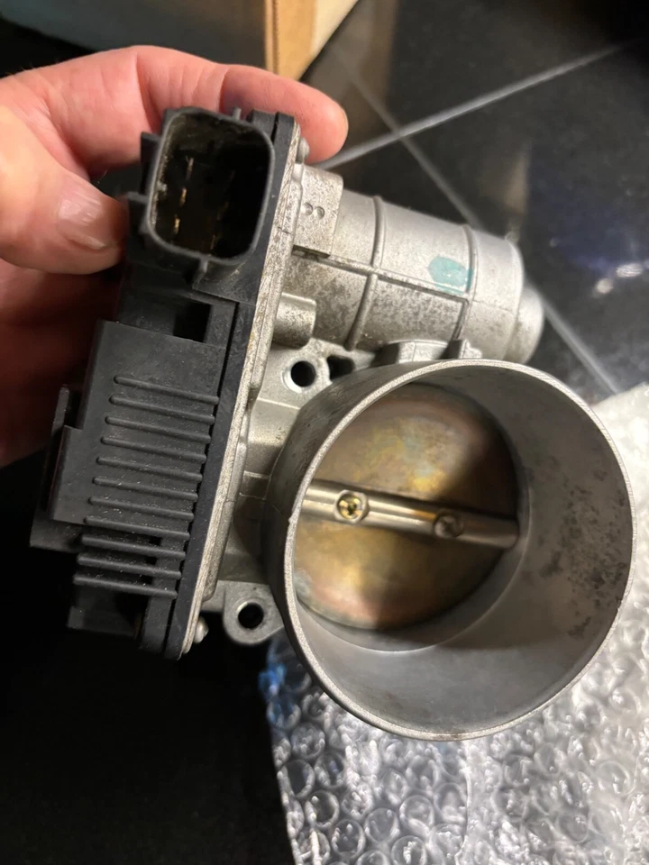 Infiniti G35 2003 2004 2005 2006 2007 3,5 L carrocería del acelerador válvula del acelerador OEM Foto 1 de 4