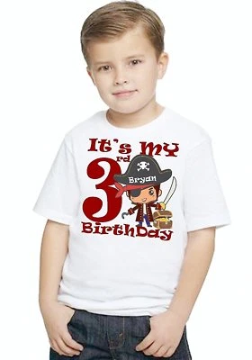 Camiseta It's My Birthday Pirate Treasure Chest Juvenil CAMISETA NOMBRE Personalizado y EDAD D2 Foto 1 de 4