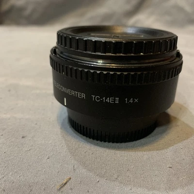 Lente teleconvertidora Nikon TC-14E II 1,4X AF-S Foto 1 de 4