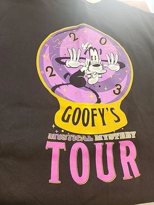 Goofy's Mystical Mystery Tour 2023 Disney Hanes EcoSmart Talla Mediana Foto 1 de 3