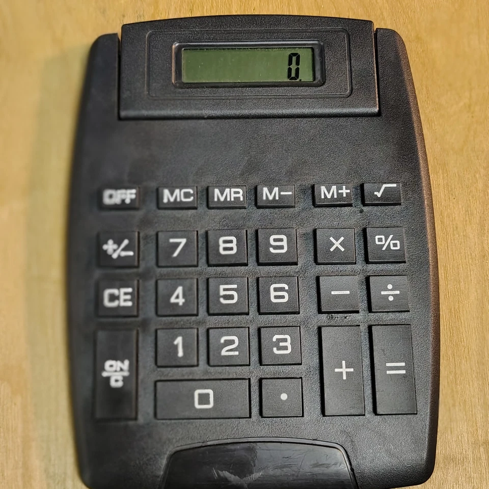 Calculadora electrónica Big Display EE. UU. 8 dígitos energía solar grandes números Foto 1 de 4