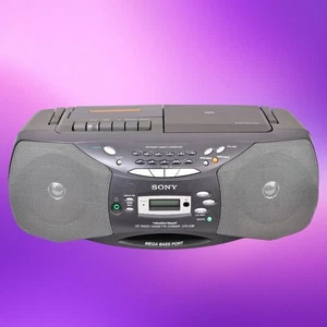 Sony CD Radio Kassette CFD-S36 Mega Bass Xpand Anschluss geprüftes Wetter - Bild 1 von 8