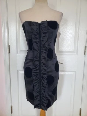 Vestido Neiman Marcus (tamanho 8) - Imagem 1 de 4