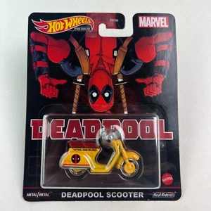 Hot Wheels Premium Deadpool Scotter Yellow 1:64 Diecast Mattel RealRiders 2023 - Picture 1 of 5