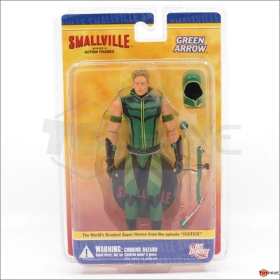 Smallville Green Arrow - action figure series 2 by DC Direct - worn corner - Image 1 of 3
