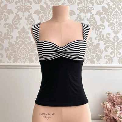 Top cami a rayas blanco y negro hecho a mano Foto 1 de 4