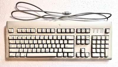 untested AppleDesign Keyboard M/N M2980, S/N *NN647M9T33G* - Image 1 of 4