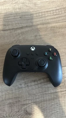 8BitDo Ultimate Controller für Microsoft Xbox Series x/S/One - Schwarz - Bild 1 von 3