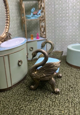 Миниатюрный кукольный домик 1:12 лебедь туалетная скамья стиль Hollywood Regency - Изображение 1 из 4