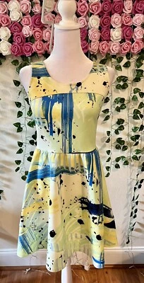 Vestido sin mangas Aqua ajustado acampanado mini estampado abstracto solero mediano para mujer verde Foto 1 de 4