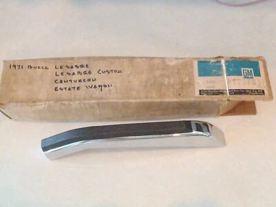 Protector de parachoques trasero derecho Buick LeSabre Centurion Estate Wagon 1971 nuevo en stock 1237037 Foto 1 de 4