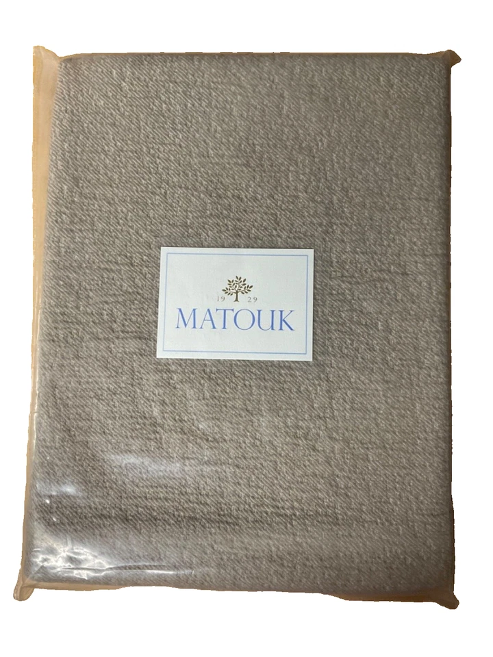 MATOUK PACIFIC PEBBLED M107 1 EURO Sham “DUNE” Color M107 Rare last 1