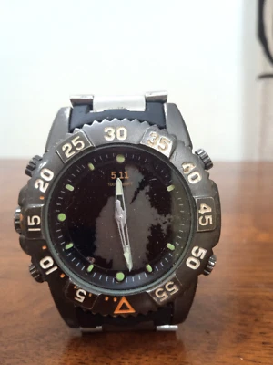 VINTAGE MONTRE 5.11 TACTICAL - PIECE DETACHée Foto 1 de 4