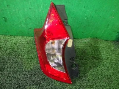 Luz trasera izquierda Nissan Note 2012 DBA-E12 265553VA5B [usada] [PA85491771] - Imagen 1 de 3