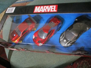 Marvel 3 Die Cast Autos IRON MAN CAMARO, MUSTANG SPIDER MAN, Lykan BLACK PANTHER - Bild 1 von 10