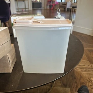 Tupperware #1588-2 20Cup XL Cereal Keeper Storage Container Sheer Base 1590-1 - Picture 1 of 8