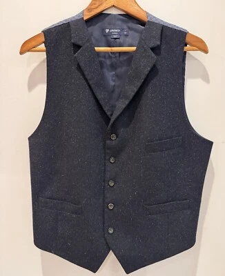 New Men’s Size M CREMIEX Tailored Black With Light Blue Fleck Wool Vest - Image 1 of 4