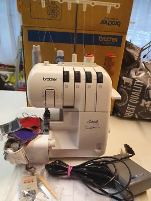 Brother 2104D Overlock Nähmaschine, 3/4-Faden, Differentialltransport - Bild 1 von 4