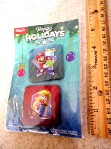 Nintendo Happy Holidays 2022 Weihnachtsnadel Set Mario Brothers Pfirsich Pinback - Bild 1 von 5
