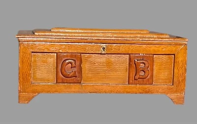 Primitive Antique Wood Grain Painted Lidded Box or Small Chest Carved Initials - Image 1 of 4