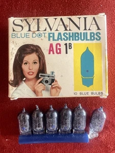 Bombillas flash Sylvania Blue Dot AG1B x6 vintage publicación gratuita Reino Unido fotografía sin usar - Imagen 1 de 5