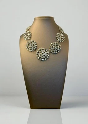 WHBM Statement 水晶花朵项链 -222 — 第 1/2 张图片