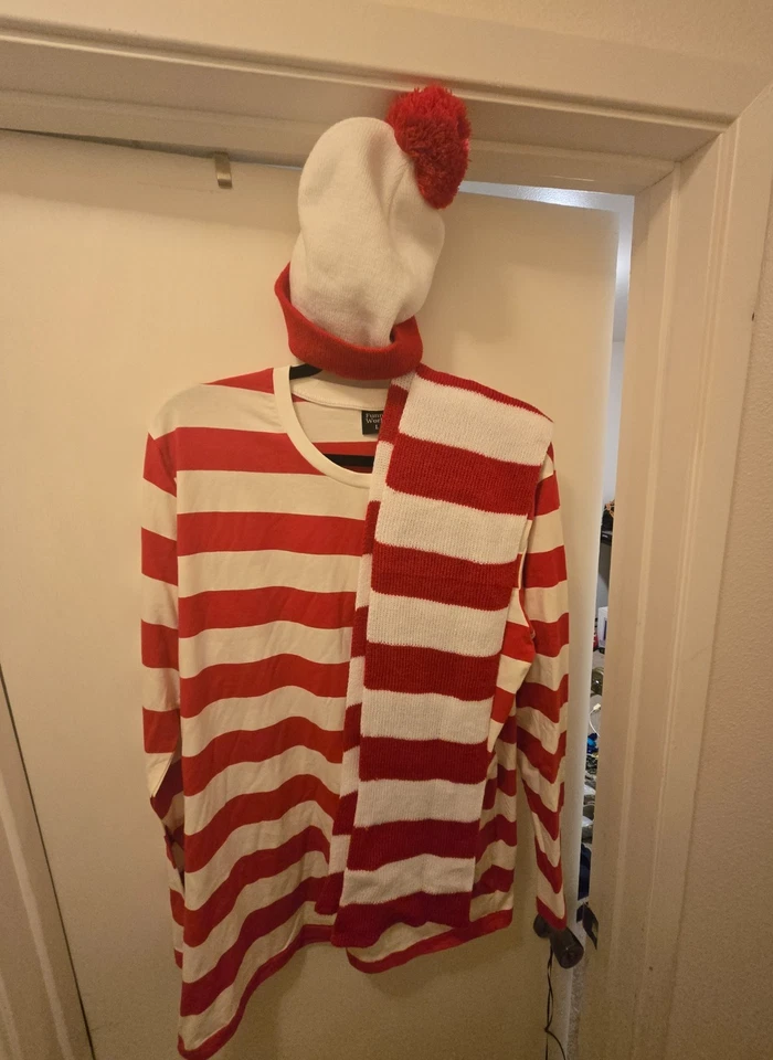Where's Waldo Adulto Disfraz CAMISA GRANDE SOMBRERO Bufanda Halloween Juegos con disfraces Foto 1 de 4