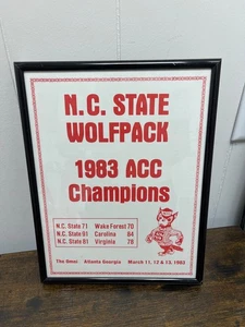 Vintage NC STATE NCSU WOLFPACK 1983 ACC CHAMPS MINI GERAHMTES POSTER 8,5" x 11" - Bild 1 von 6