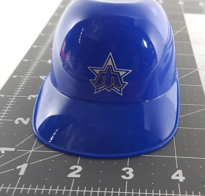 Casco de béisbol en miniatura Laich Seattle Mariners MLB Ice Cream de colección Foto 1 de 4