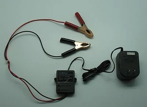 TRIUMPH MG MINI AUSTIN HEALEY JAGUAR AUTOMATIC BATTERY FLOAT CHARGER MAINTAINER - Bild 1 von 1