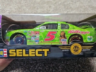 Литая модель Team Caliber 1:24 2000 Dr Seuss Kellogg's Terry Labonte Grinch для владельцев - Изображение 1 из 4