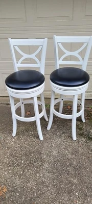 A Lot Of 2 Counter Height Bar Stools Swivel Chairs White Upholstered Seats - Image 1 of 4