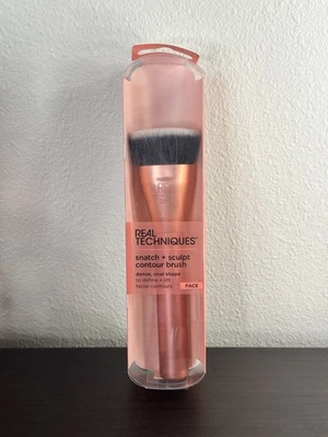 Pincel de contorno Real Techniques Snatch & Sculpt #261 Foto 1 de 2