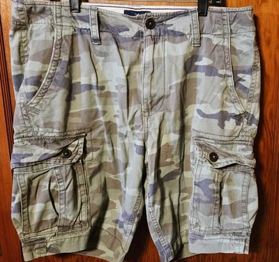American Eagle Outfitters Classic Cargo Shorts Men's 36 Camouflage Camo - Image 1 of 4