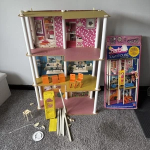 Barbie’s Townhouse 3 1/2 Feet High! Vintage 1970’s Almost Complete - Picture 1 of 9