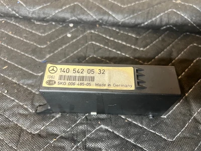 1992-1993 MERCEDES W140 500SEL 600SEL LIGHT CONTROL RELAY MODULE 1405420332 - Image 1 of 2