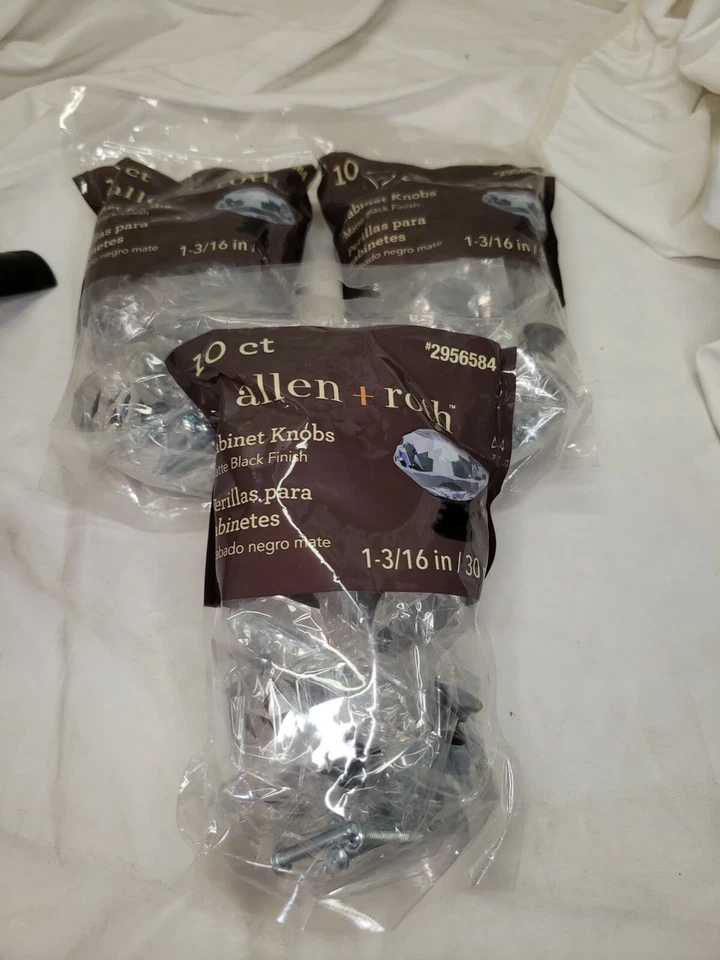 Allen Roth Matte Black Finish Cabinet Knobs 1-3/16in 10-Count 2956584