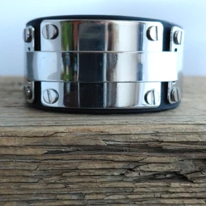BCBG Maxazria Cuff Bracelet Silver Chrome Tone Dark Faux Leather Industrial - Picture 1 of 8