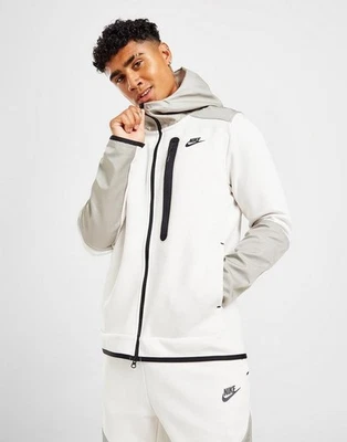 Nike Sportswear Tech Fleece Hoodie DR6165-030 - Bild 1 von 4