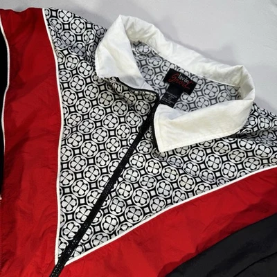 Chaqueta deportiva vintage Lavon (L) con pantalones deportivos The Body Co (S) Foto 1 de 4