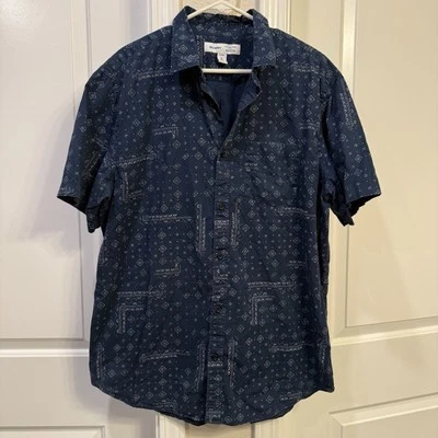 Old Navy Built-In Flex The Classic Shirt Slim Fit Short Sleeve Shirt Sz XL Tall - Image 1 of 4