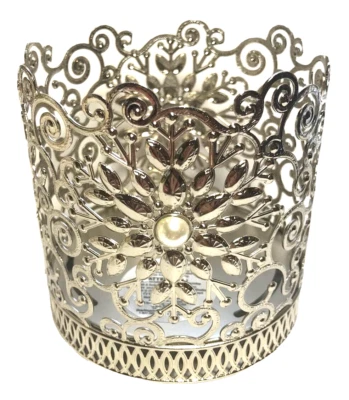 Candelabro Bath & Body Works 3 mechas plata ornamentado perla copo de nieve envío gratuito Foto 1 de 2