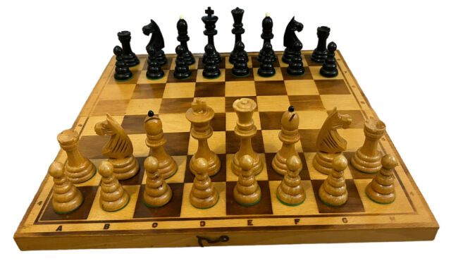 Mid-Century Modern Italian Professional Chess Board with Pawns, 1980s for  sale at Pamono