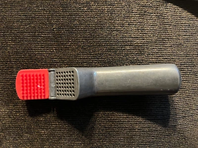 VINTAGE GOOD GRIPS ALUMINUM HEAVY DUTY GARLIC PRESS - Изображение 1 из 4