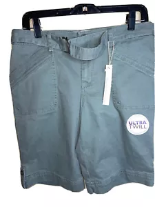 Gloria Vanderbilt Knee Length Green Tones Size 6 NWT Slash Pockets Woman's - Picture 1 of 9